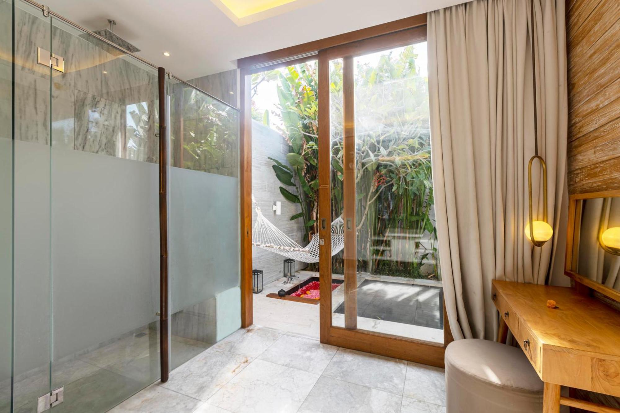 Astera Villa Seminyak By Ini Vie Hospitality Exterior photo