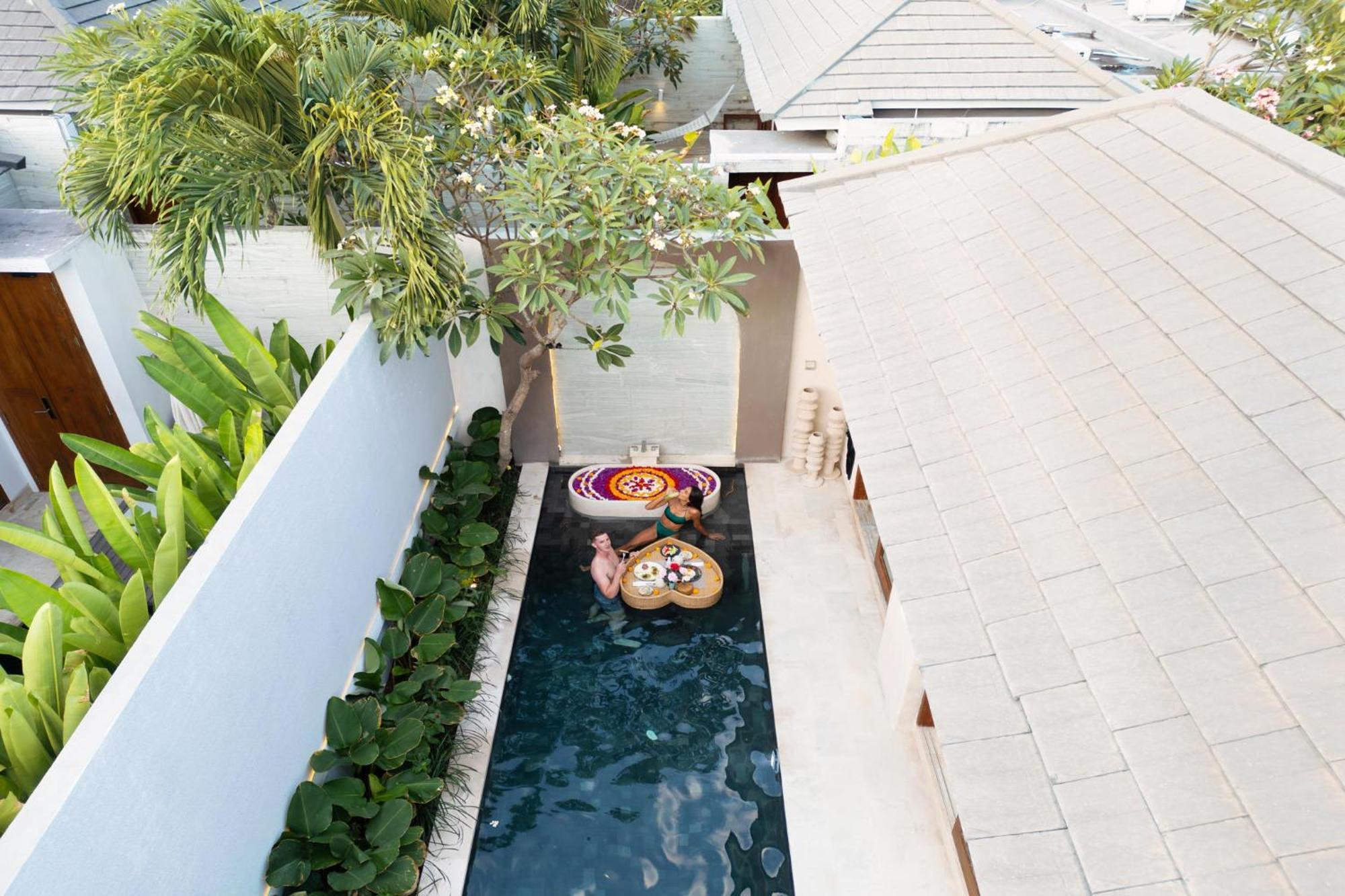 Astera Villa Seminyak By Ini Vie Hospitality Exterior photo