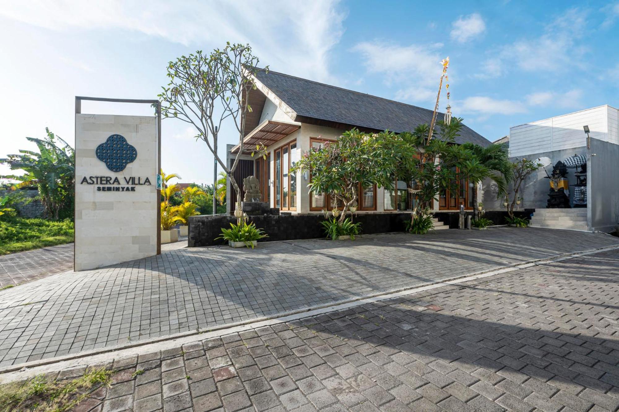 Astera Villa Seminyak By Ini Vie Hospitality Exterior photo